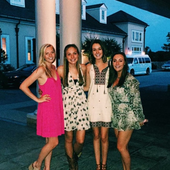 Hot pink dress - Picture 3 of 3